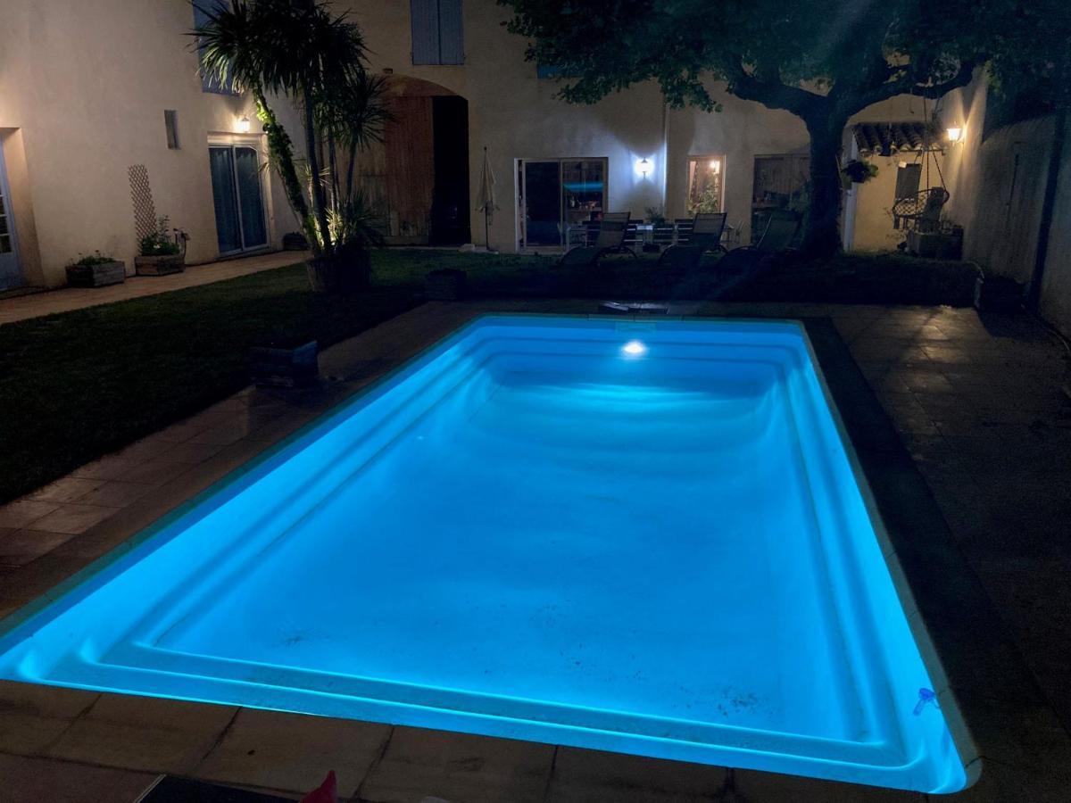 Entre Vigne Et Camargue Villa Générac Екстериор снимка